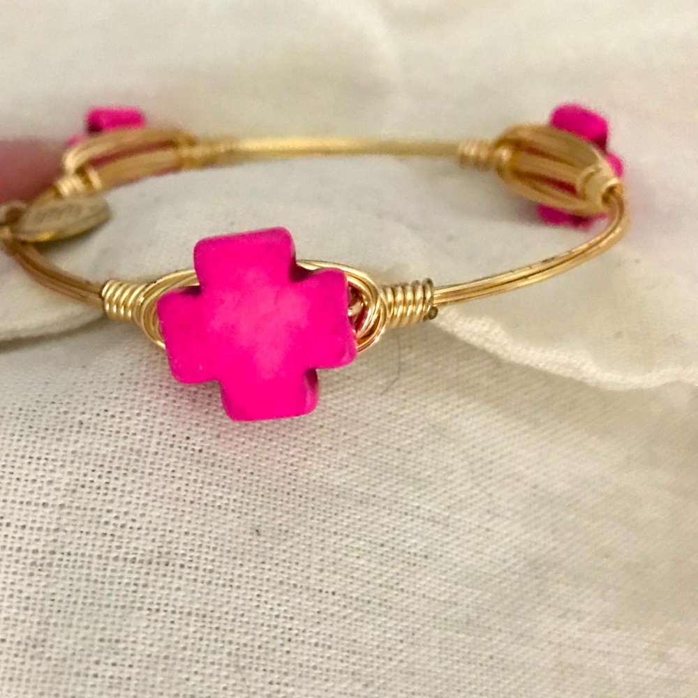 Bourbon and Bowetie bangle bracelet
